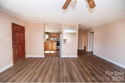 525 E Mills Street, Columbus, NC 28722 - Photo 9