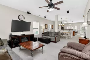 15531 Lakepoint Forest Dr, Charlotte, NC 28278 - Photo 9