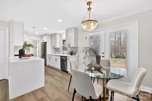 2425 Bergen Ct, Charlotte, NC 28210 - Photo 9