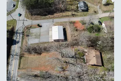 525 E Mills Street E, Columbus, NC 28722 - Photo 41