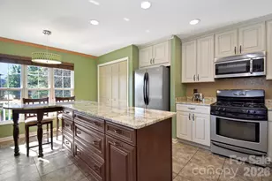 308 Lakeview Dr, Deep Gap, NC 28618 - Photo 29