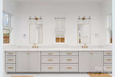 1527 St George Street, Charlotte, NC 28205 - Photo 19