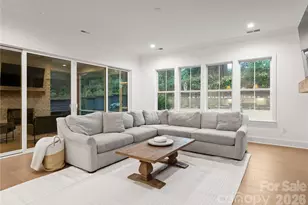 1527 St George St, Charlotte, NC 28205 - Photo 13