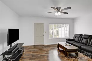 4174 Melrose Club Dr, Matthews, NC 28105 - Photo 9