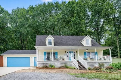 805 Edgewater Drive, Belmont, NC 28012 - Photo 1