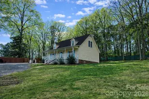 805 Edgewater Dr, Belmont, NC 28012 - Photo 3