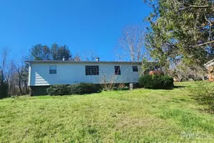 203 Brentwood Rd, Morganton, NC 28655 - Photo 11