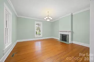 229 N Race St, Statesville, NC 28677 - Photo 9