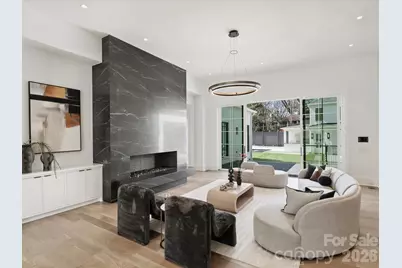 1436 Queens Road W, Charlotte, NC 28207 - Photo 13