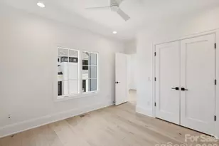 1436 Queens Rd W, Charlotte, NC 28207 - Photo 33