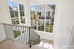 1436 Queens Rd W, Charlotte, NC 28207 - Photo 29