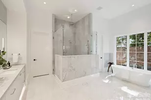 1436 Queens Rd W, Charlotte, NC 28207 - Photo 23