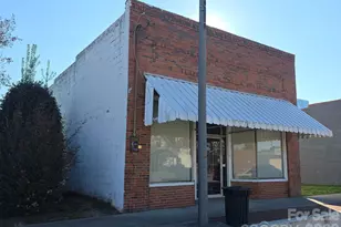 122 N Maple St, Pageland, SC 29709 - Photo 1