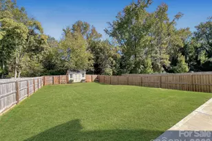 2817 Shamrock Dr, Charlotte, NC 28205 - Photo 3