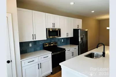 525 N Linwood Avenue, Charlotte, NC 28216 - Photo 9