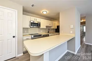 6156 Meadow Rose Ln, Charlotte, NC 28215 - Photo 7