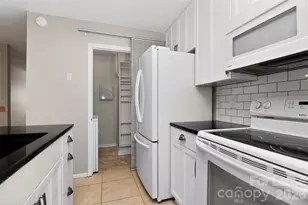 8240 Circle Tree Ln, Charlotte, NC 28277 - Photo 15