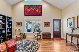 25 Woodbend Ln, Black Mountain, NC 28711 - Photo 5