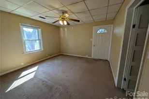 633 S Eastway Dr, Troutman, NC 28166 - Photo 9