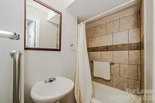 3214 Kalynne St, Charlotte, NC 28208 - Photo 11