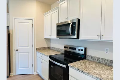 6322 Lowe Lane, Charlotte, NC 28214 - Photo 5