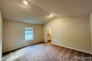 6322 Lowe Ln, Charlotte, NC 28214 - Photo 9