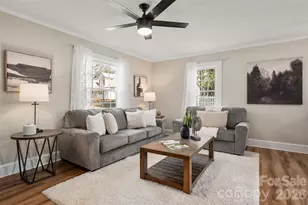 411 W Sycamore St, Lincolnton, NC 28092 - Photo 5