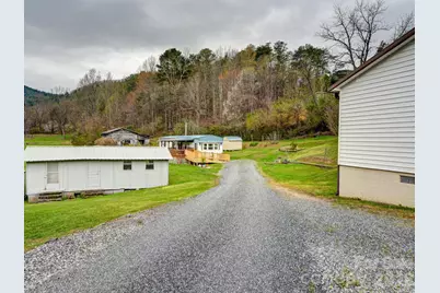 118 & 124 East Lawson Road, Hot Springs, NC 28743 - Photo 47