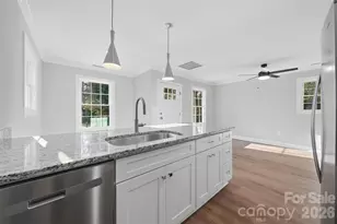 844 5th Ave SW, Hickory, NC 28602 - Photo 11