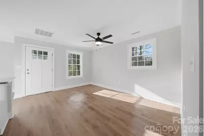 844 5th Avenue SW, Hickory, NC 28602 - Photo 7
