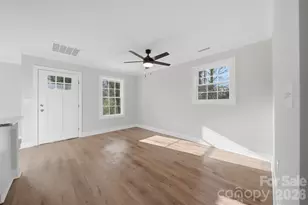 844 5th Ave SW, Hickory, NC 28602 - Photo 7