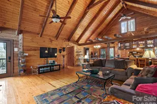 6 Ravenwood Ln, Horse Shoe, NC 28742 - Photo 9