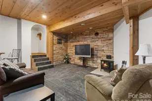 6 Ravenwood Ln, Horse Shoe, NC 28742 - Photo 27