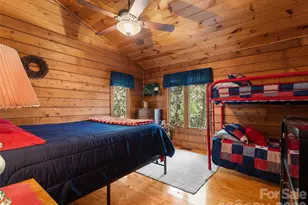 6 Ravenwood Ln, Horse Shoe, NC 28742 - Photo 23