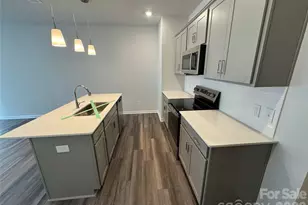 4614 Lakeview Rd, Charlotte, NC 28216 - Photo 5