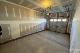 4614 Lakeview Rd, Charlotte, NC 28216 - Photo 11