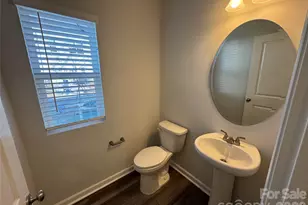 4614 Lakeview Rd, Charlotte, NC 28216 - Photo 7
