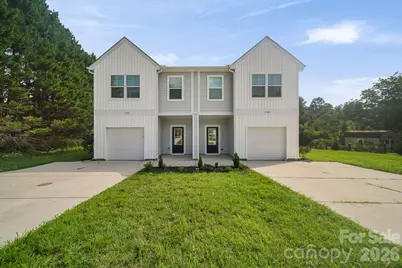 3305-3307 15th Avenue NE, Conover, NC 28613 - Photo 1