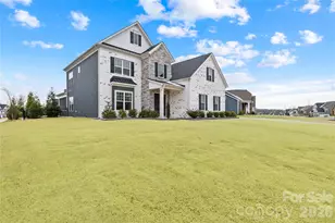 7107 Sumters Cp Trl, Fort Mill, SC 29707 - Photo 3