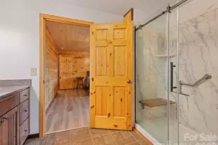 425 Rustic Ridge Dr, Canton, NC 28716 - Photo 31