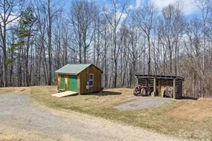 425 Rustic Ridge Dr, Canton, NC 28716 - Photo 7