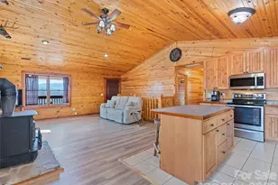 425 Rustic Ridge Dr, Canton, NC 28716 - Photo 23