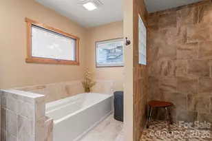 306 S Sequoyah Ln, Brevard, NC 28712 - Photo 25