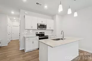 4628 Lakeview Rd, Charlotte, NC 28216 - Photo 5