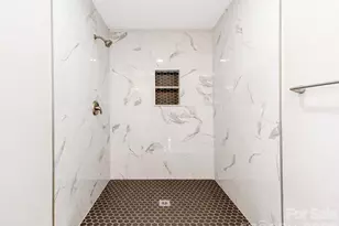 2025 Birchcrest Dr, Charlotte, NC 28205 - Photo 17