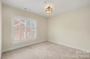 4921 S Hill View Dr, Charlotte, NC 28210 - Photo 17