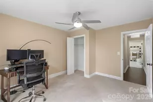 4114 Meadowridge Dr, Charlotte, NC 28226 - Photo 33