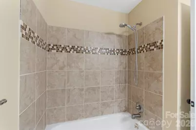 4114 Meadowridge Drive, Charlotte, NC 28226 - Photo 37