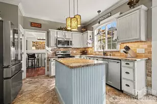 8842 Fieldcroft Dr, Charlotte, NC 28277 - Photo 3