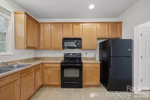 14307 O'Casey Ln, Charlotte, NC 28213 - Photo 11